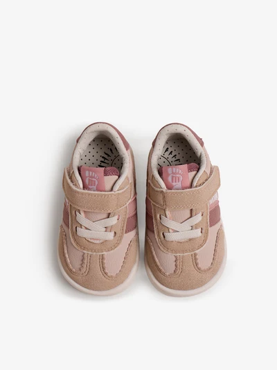 Zapatillas barefoot bebé Mustang Free Baby Rosa vista trasera