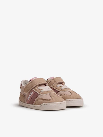 Suela fina y flexible de las zapatillas barefoot bebé Mustang Free Baby
