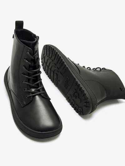 Botines barefoot mujer Mustang Free Polly negros detalle cremallera