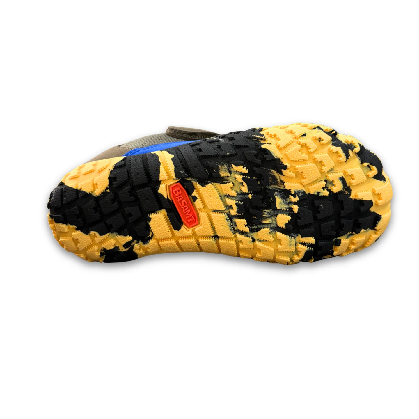 Vista lateral de las zapatillas barefoot impermeables para trekking infantil