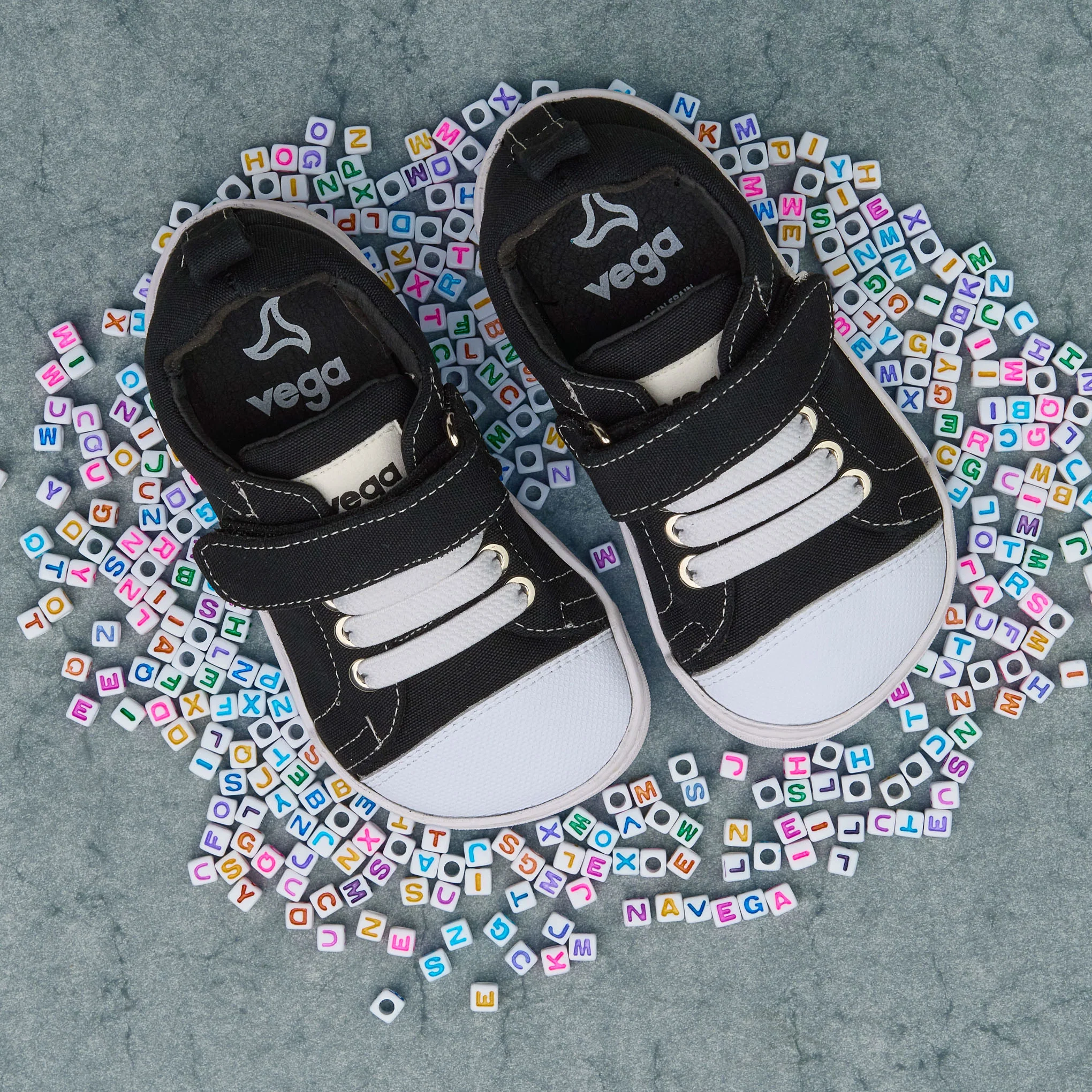 Zapatilla Urban Negra de Navega Barefoot | Comodidad y Estilo Minimalista